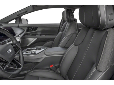 2025 Cadillac OPTIQ Luxury 2