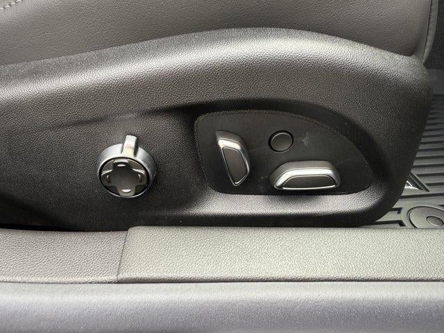 2026 Cadillac CT5 4dr Sdn Premium Luxury