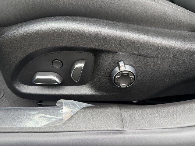 2026 Cadillac CT5 4dr Sdn Premium Luxury