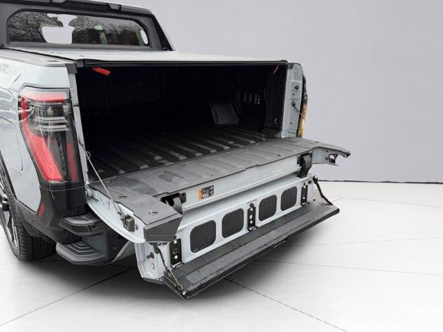 2024 GMC Sierra EV Denali Edition 1