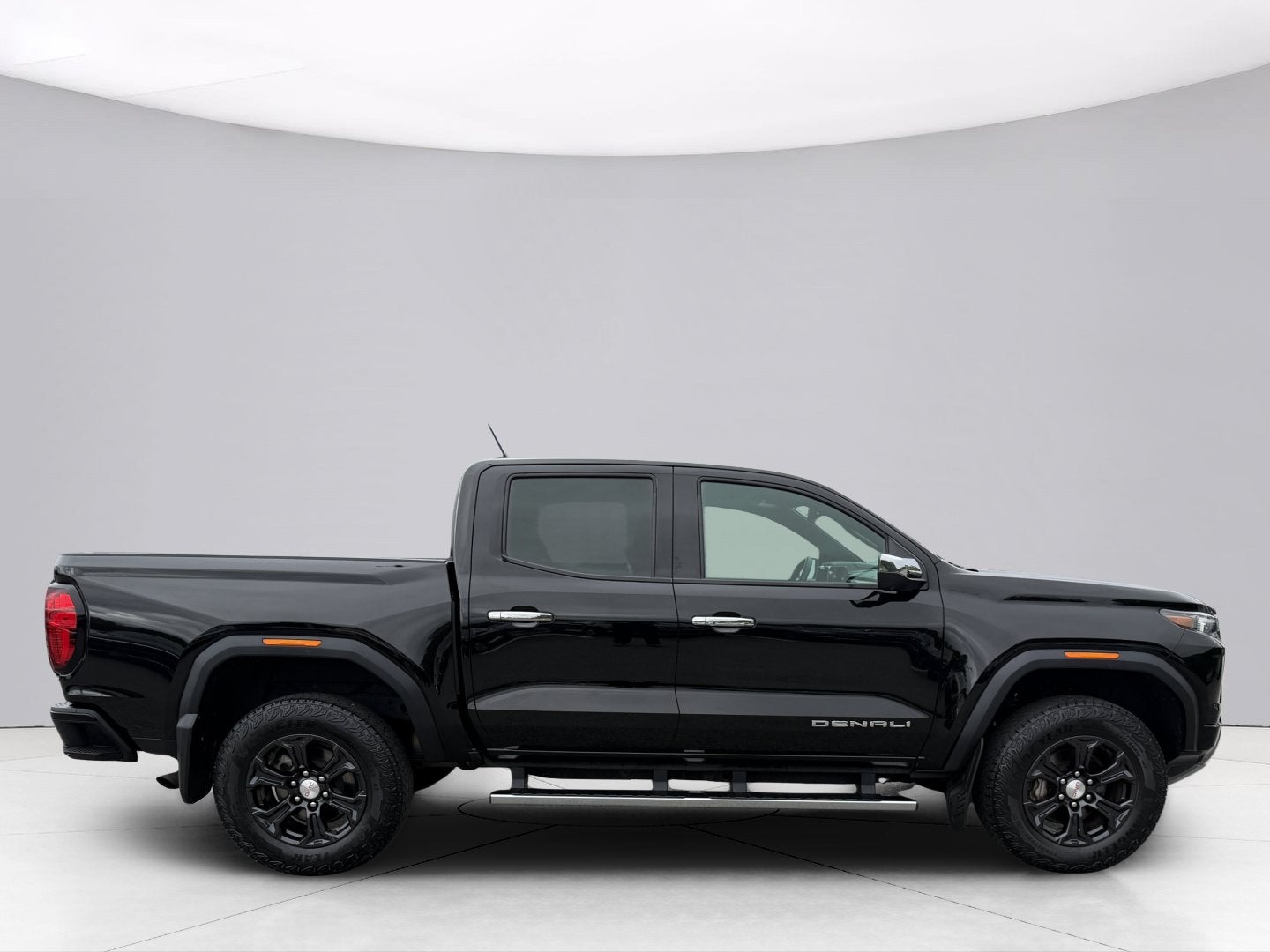 2023 GMC Canyon 4WD Denali