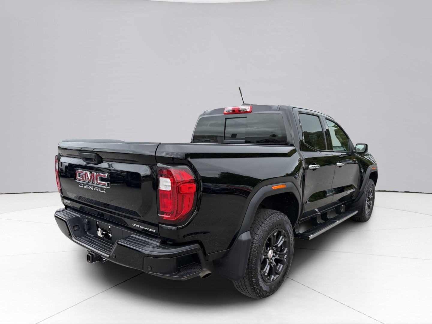 2023 GMC Canyon 4WD Denali