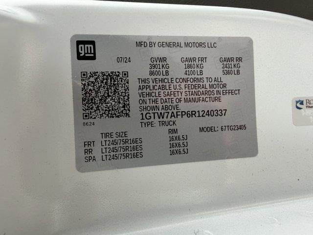 2024 GMC Savana Cargo 2500 Base
