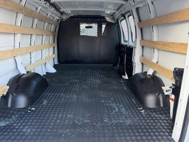 2024 GMC Savana Cargo 2500 Base