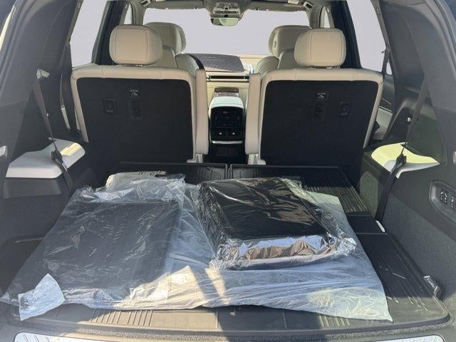 2026 Cadillac VISTIQ AWD 4dr Luxury