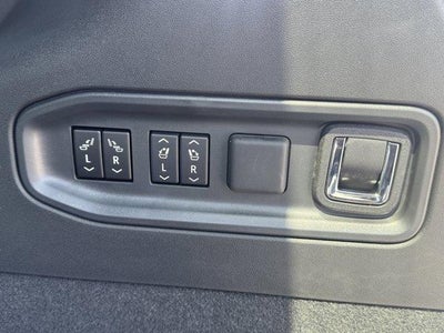 2026 Cadillac VISTIQ AWD 4dr Luxury