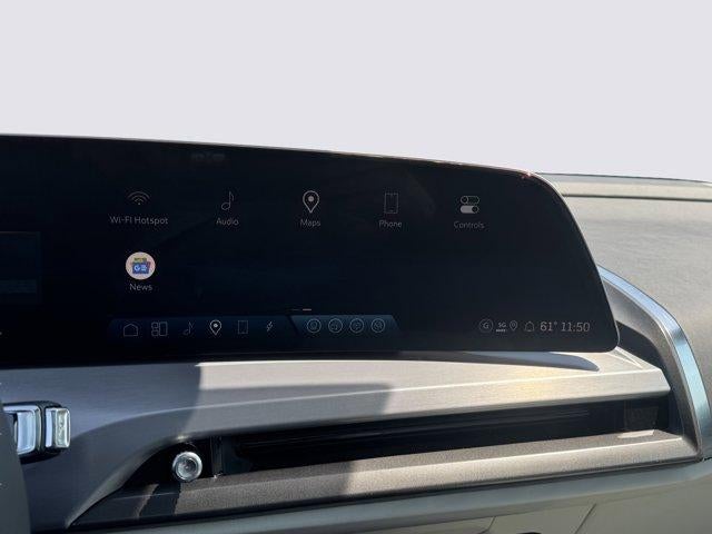 2026 Cadillac VISTIQ AWD 4dr Luxury