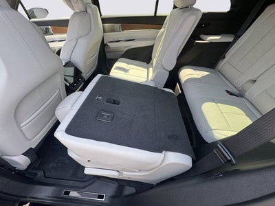 2026 Cadillac VISTIQ AWD 4dr Luxury