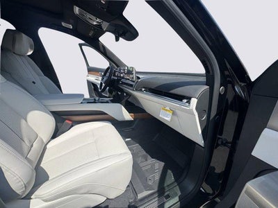 2026 Cadillac VISTIQ AWD 4dr Luxury