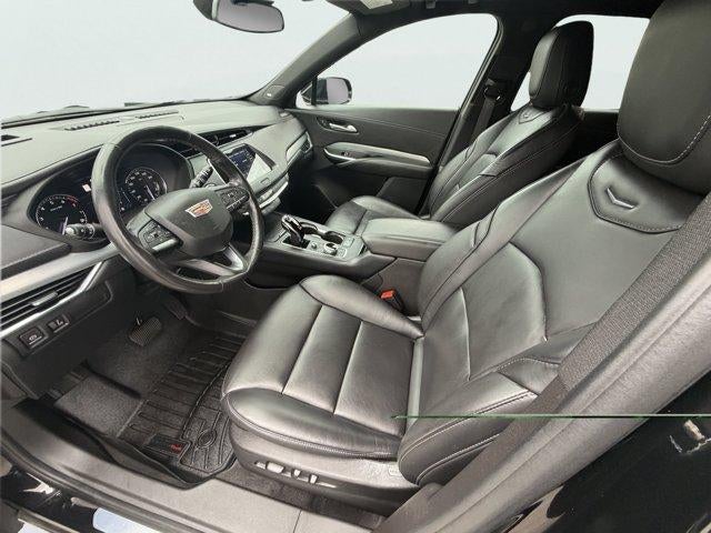 2023 Cadillac XT4 AWD Premium Luxury