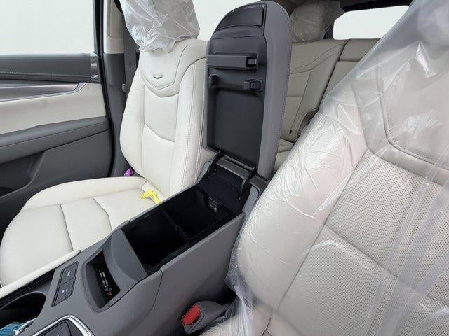 2026 Cadillac XT5 AWD 4dr Premium Luxury