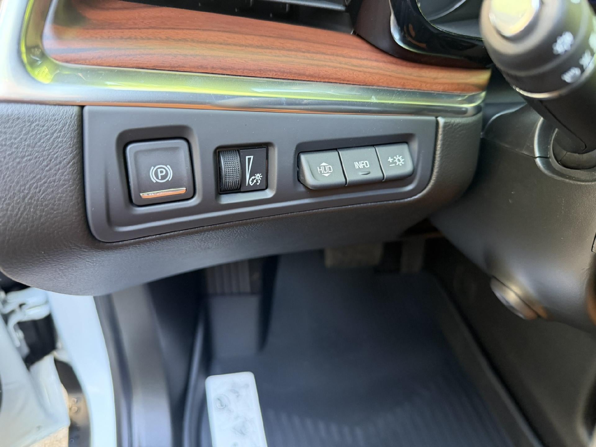 2026 Cadillac XT5 AWD 4dr Premium Luxury
