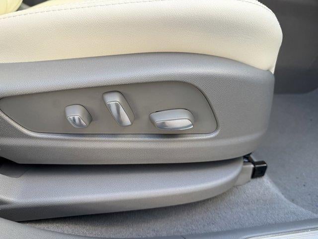 2026 Cadillac XT5 AWD 4dr Premium Luxury