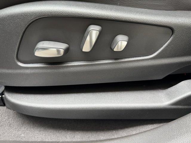 2026 Cadillac XT5 AWD 4dr Premium Luxury