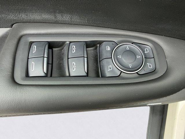 2017 Cadillac XT5 Platinum AWD