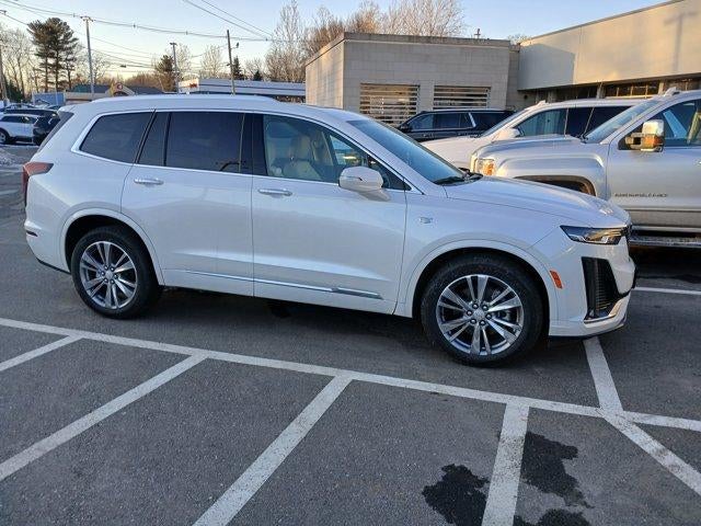 2025 Cadillac XT6 Base