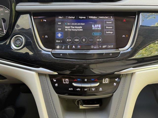 2024 Cadillac XT6 Base