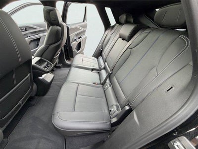 2024 Cadillac LYRIQ Luxury 1