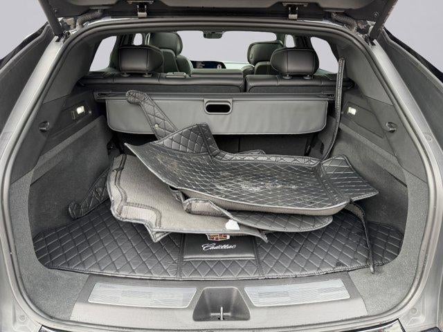 2024 Cadillac LYRIQ Luxury 1