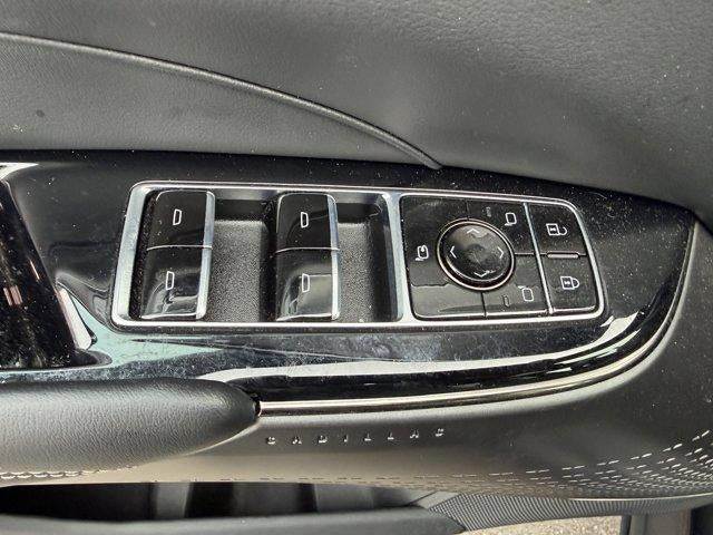 2024 Cadillac LYRIQ Luxury 1