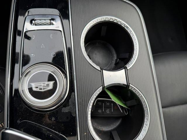 2024 Cadillac LYRIQ Luxury 1