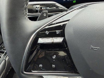 2024 Cadillac LYRIQ Luxury 1