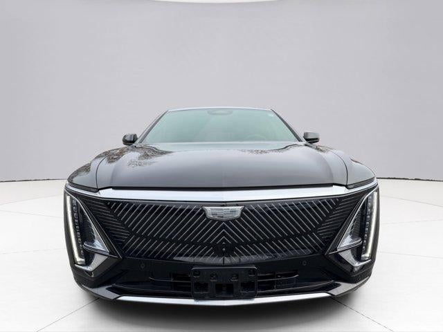 2024 Cadillac LYRIQ Luxury 1