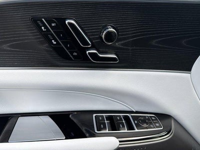 2024 Cadillac LYRIQ Luxury 1