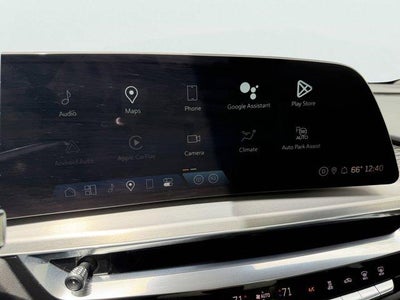 2024 Cadillac LYRIQ Luxury 2