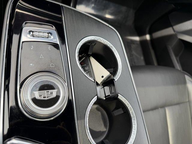 2024 Cadillac LYRIQ Luxury 2