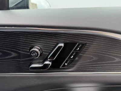 2024 Cadillac LYRIQ Luxury 2