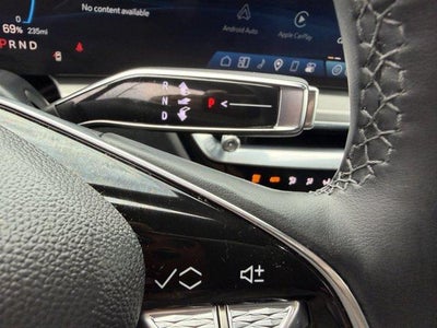 2024 Cadillac LYRIQ Luxury 2