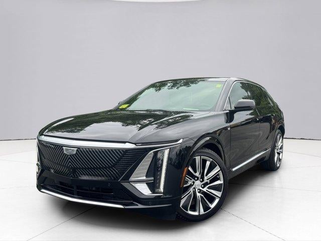 2024 Cadillac LYRIQ Luxury 3
