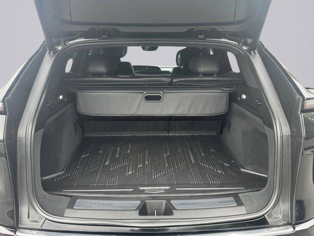 2024 Cadillac LYRIQ Luxury 3