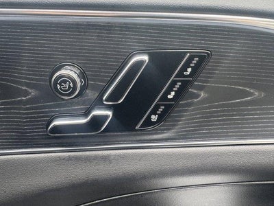 2024 Cadillac LYRIQ Luxury 3