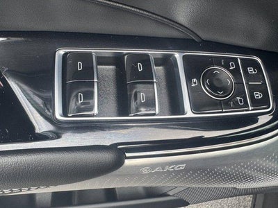 2024 Cadillac LYRIQ Luxury 3