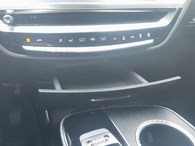 2024 Cadillac LYRIQ Luxury 3