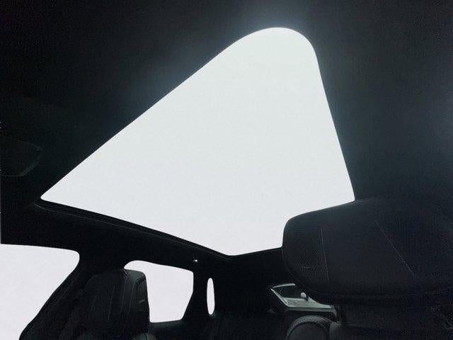 2024 Cadillac LYRIQ Luxury 3