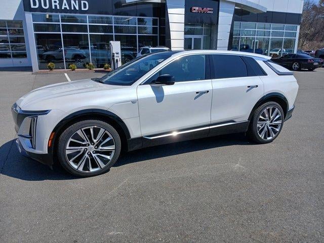 2024 Cadillac LYRIQ Luxury 3