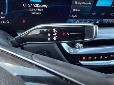 2024 Cadillac LYRIQ Luxury 3