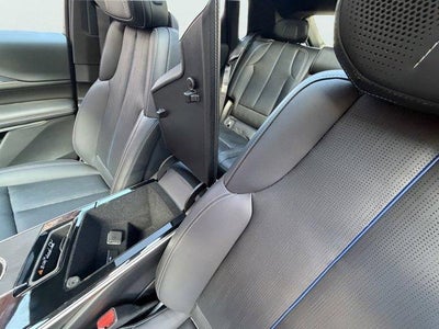 2024 Cadillac LYRIQ Luxury 3