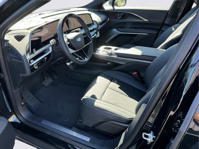 2024 Cadillac LYRIQ Sport 2