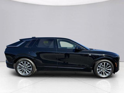 2024 Cadillac LYRIQ Sport 2