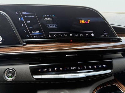 2022 Cadillac Escalade ESV Premium Luxury