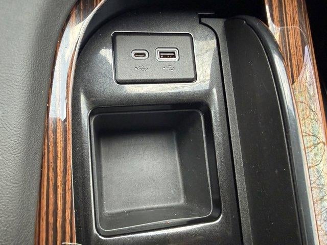2022 Cadillac Escalade ESV Premium Luxury