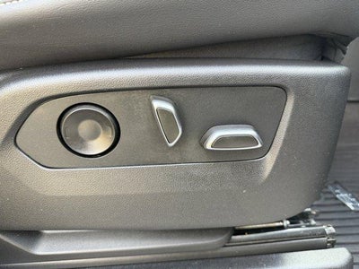 2022 Cadillac Escalade ESV Premium Luxury