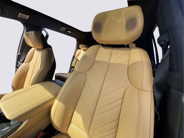 2025 Cadillac ESCALADE IQ AWD Sport 2