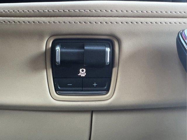 2025 Cadillac ESCALADE IQ AWD Sport 2