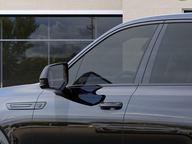 2025 Cadillac ESCALADE IQ AWD Sport 2