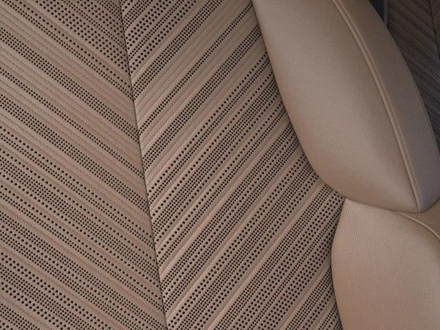 2025 Cadillac ESCALADE IQ AWD Sport 2